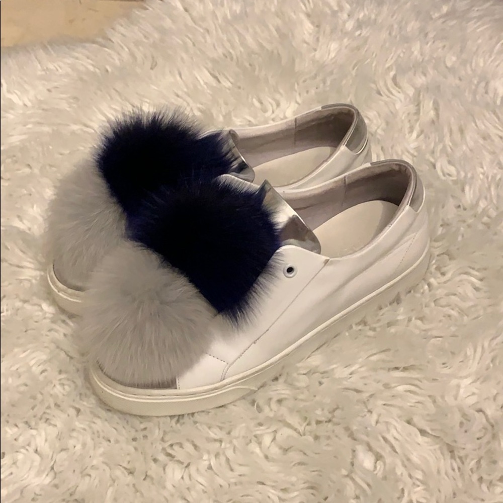 pompom shoes